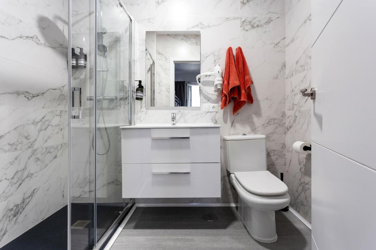 Downtown La Latina Grupos, By Monaro***** Apartman Madrid Kültér fotó